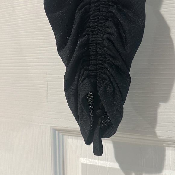 Fabletics Mixed Media Black Legging - Picture 4 of 9